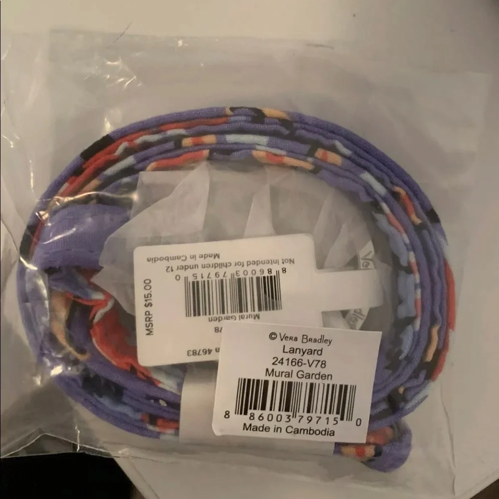 NWT Vera Bradley Mural Garden Signature Ring & ID Clip Lanyard.
